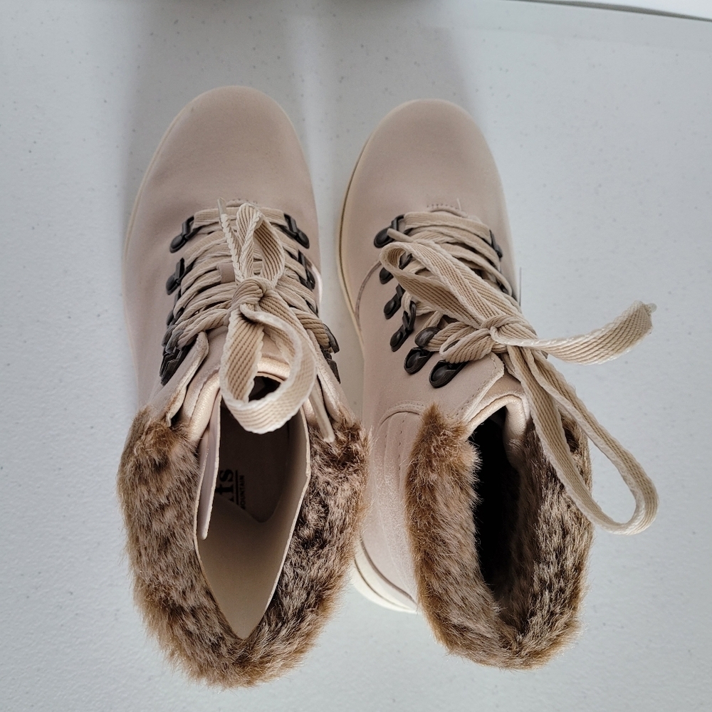 **FINAL SALE** NIB Cliffs by White Mountain Hallett Cream Bootie - Picture 3 of 7